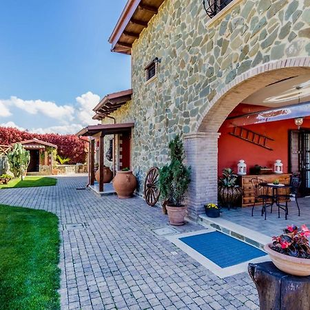B&B A Casa Di Giulia Guidonia Eksteriør bilde